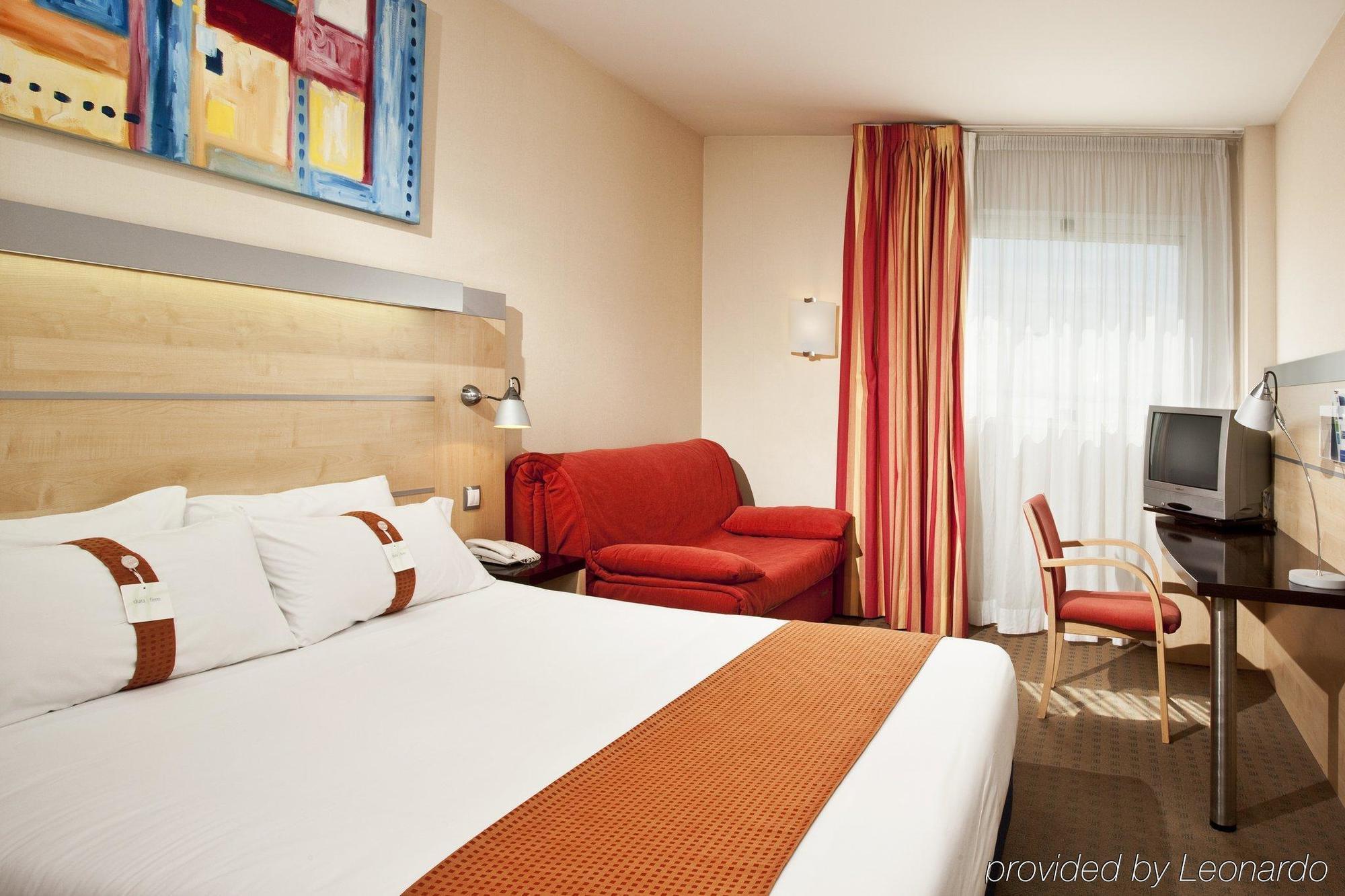 Hotel Holiday Inn Express Madrid-Rivas By Ihg Bilik gambar